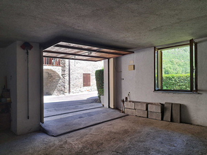 La Salle Les Champ:Chalet da ristrutturare: interni