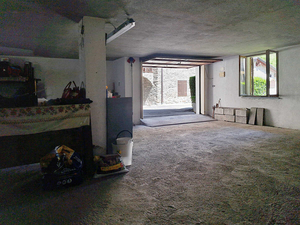 La Salle Les Champ:Chalet da ristrutturare: interni