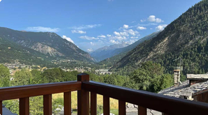 Morgex rustico: terrazza balconi giardino: balcone