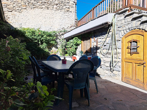 Morgex rustico: terrazza balconi giardino: terrazza
