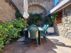 Morgex rustico: terrazza balconi giardino: terrazza