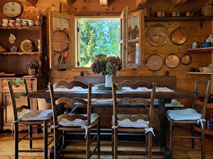 La Salle,:chalet nel bosco: soggiorno