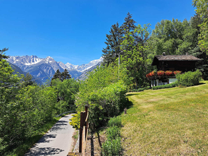 La Salle,:chalet nel bosco: esterni