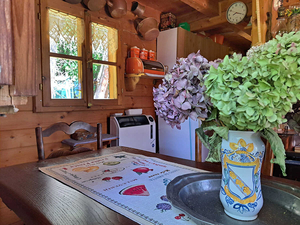 La Salle,:chalet nel bosco: soggiorno