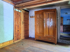 Doues/Roisan, casa colonica da ristrutturare: interni