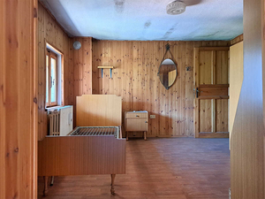 Doues/Roisan, casa colonica da ristrutturare: interni