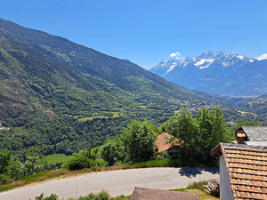 Doues/Roisan, casa colonica da ristrutturare: vista