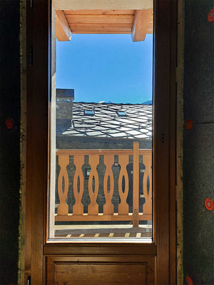 La Salle, nuovo quadrilocale 2 balconi: balcone